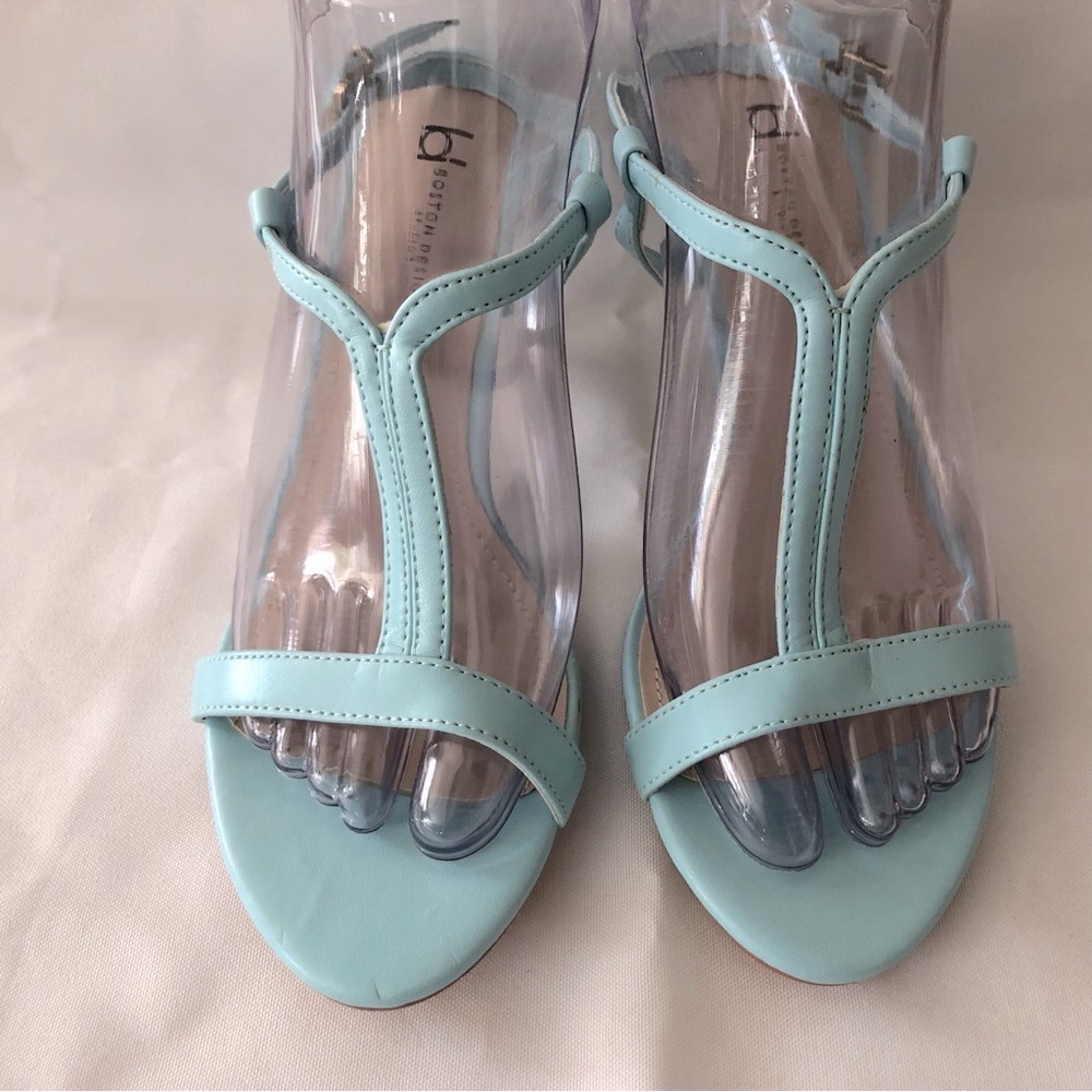 New Boston Design strappy heels